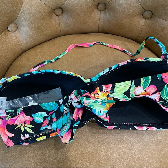 NWT Tommy Bahama bathing suit top - Picture 2 of 3